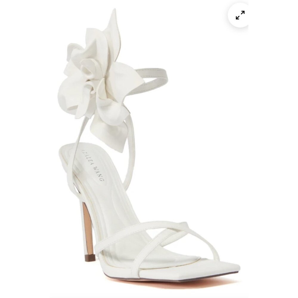 Azalea Wang Women’s 11 White Yancy Adjustable Flower Heels Sandals Stilettos - Picture 2 of 11